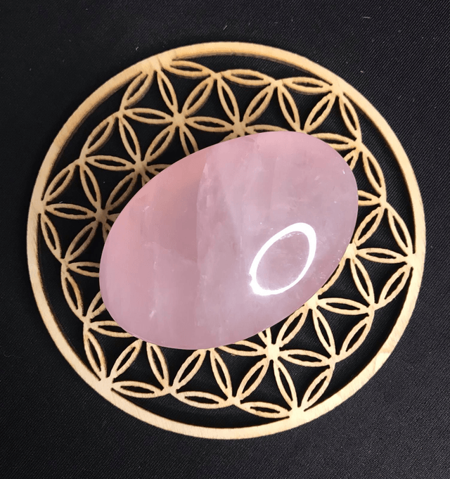 QUARTZ ROSE - Galet [Madagascar] 