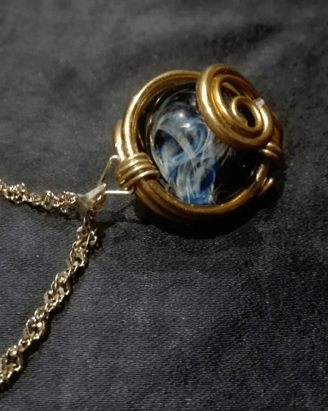 Pendentif Bille Verre Cosmique - BIJOU ARTISANAL - "La Tête dans les Etoiles"  [Modèle A]