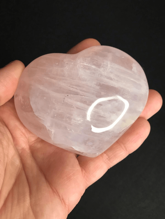 QUARTZ ROSE - Galet [Madagascar]
