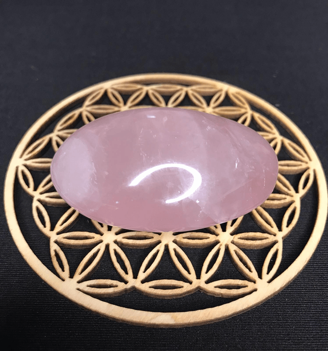 QUARTZ ROSE - Galet [Madagascar] 