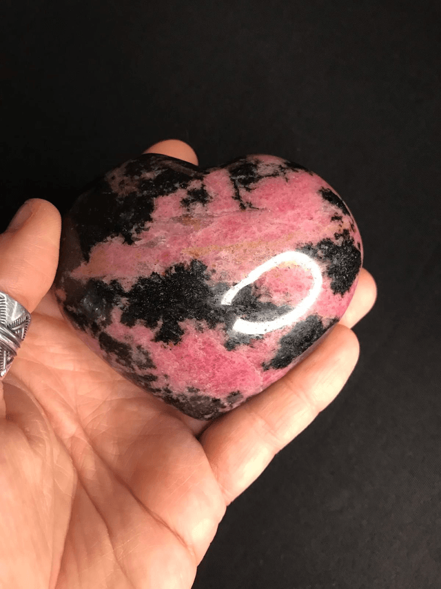 RHODONITE - Galet Cœur [Madagascar]