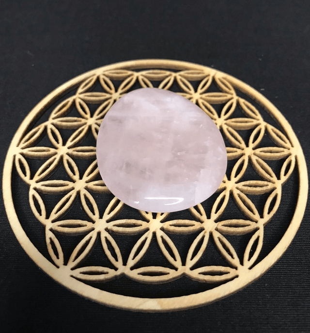 QUARTZ ROSE - Worry Stone [Madagascar]