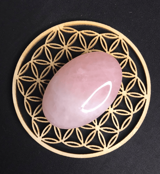 QUARTZ ROSE - Galet 2 [Madagascar]