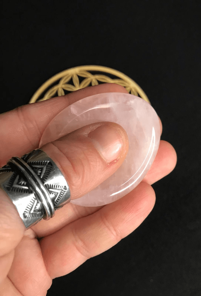 QUARTZ ROSE - Worry Stone [Madagascar]