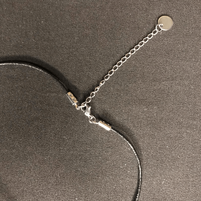 RHODONITE - Pendentif donut N°2 avec cordon cuir [Madagascar]